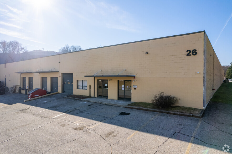 24-26 Portland Rd, West Conshohocken, PA for lease - Building Photo - Image 3 of 6