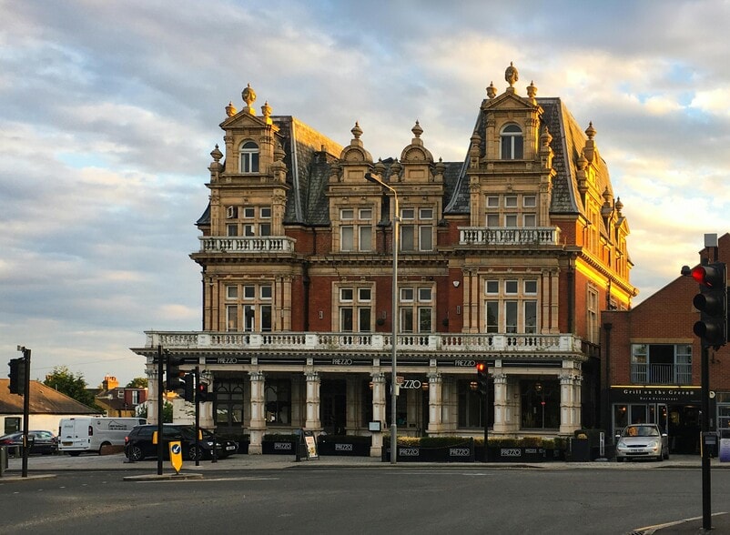 1-1A The Green, London for lease - Building Photo - Image 1 of 12
