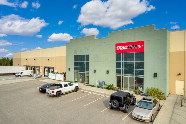 Plus de détails pour 11056 48th St SE, Calgary, AB - Industriel à vendre