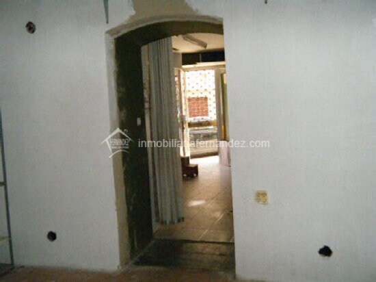 Commerce de détail dans Cáceres, Cáceres à louer - Photo du bâtiment - Image 3 de 3