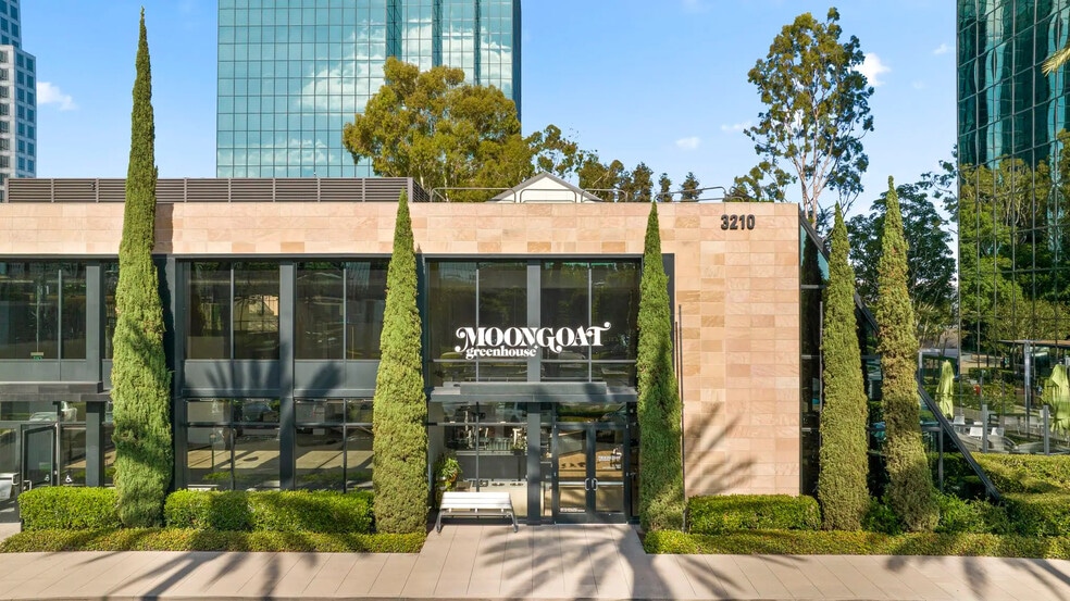 611 Anton Blvd, Costa Mesa, CA for lease - Building Photo - Image 1 of 6
