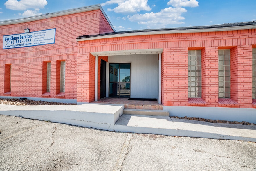 10835 Gulfdale St, San Antonio, TX for sale - Building Photo - Image 3 of 30