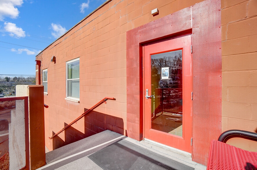 3925-3927 Brotherton Rd, Cincinnati, OH for sale - Building Photo - Image 3 of 92