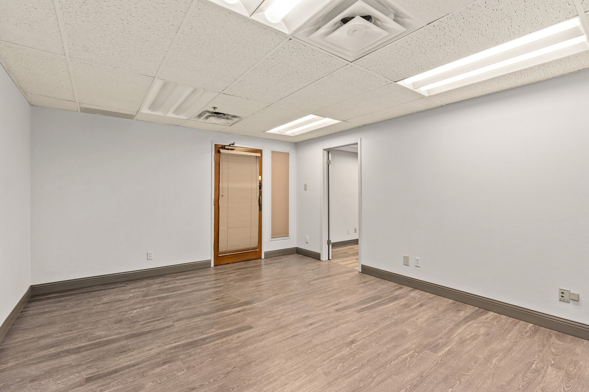 800 Navarro St, San Antonio, TX for lease Interior Photo- Image 1 of 14