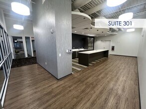 1904 S 1st St, Champaign, IL for lease Interior Photo- Image 1 of 2