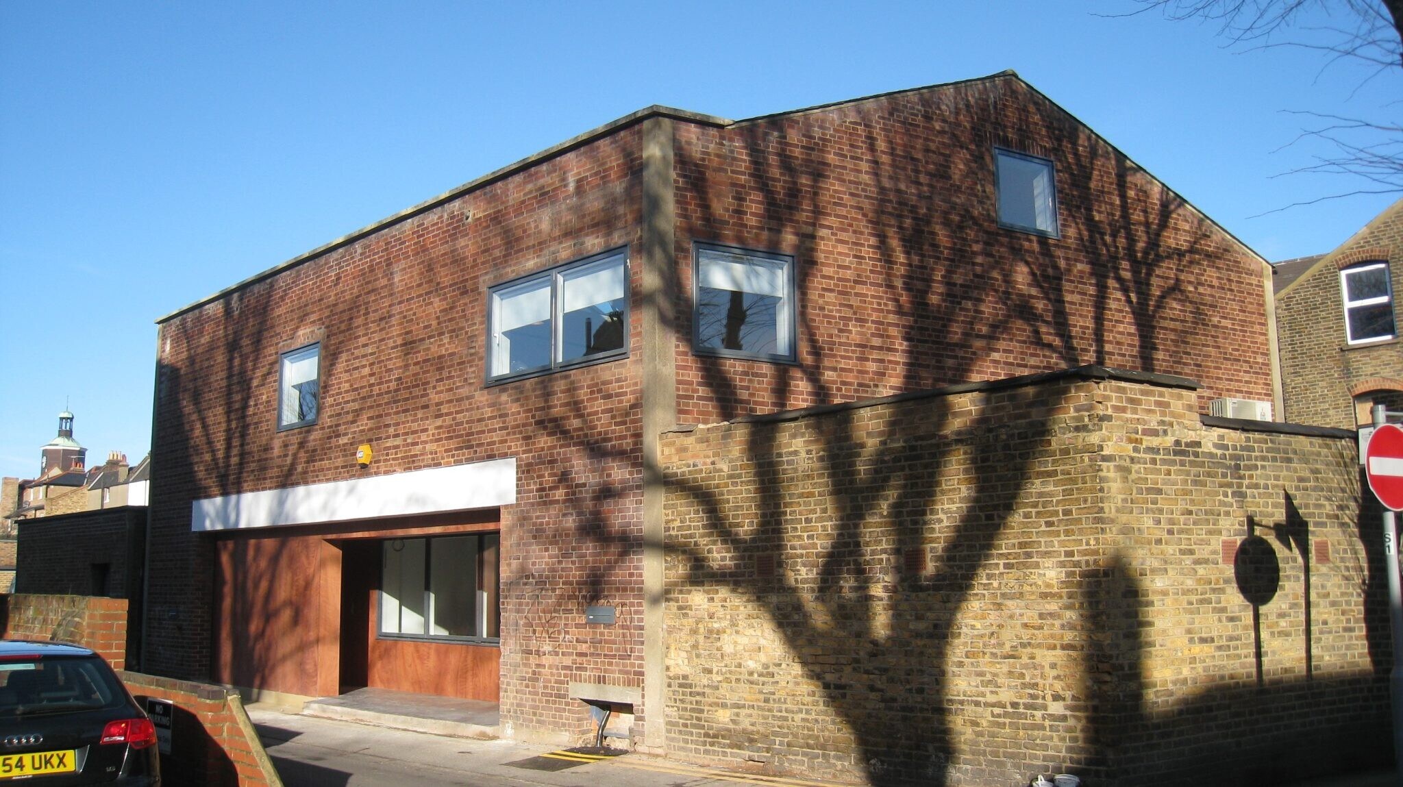 6 Electric Para, Surbiton for lease Primary Photo- Image 1 of 5