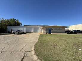 4721 N Walnut Ave, Oklahoma City OK - Warehouse