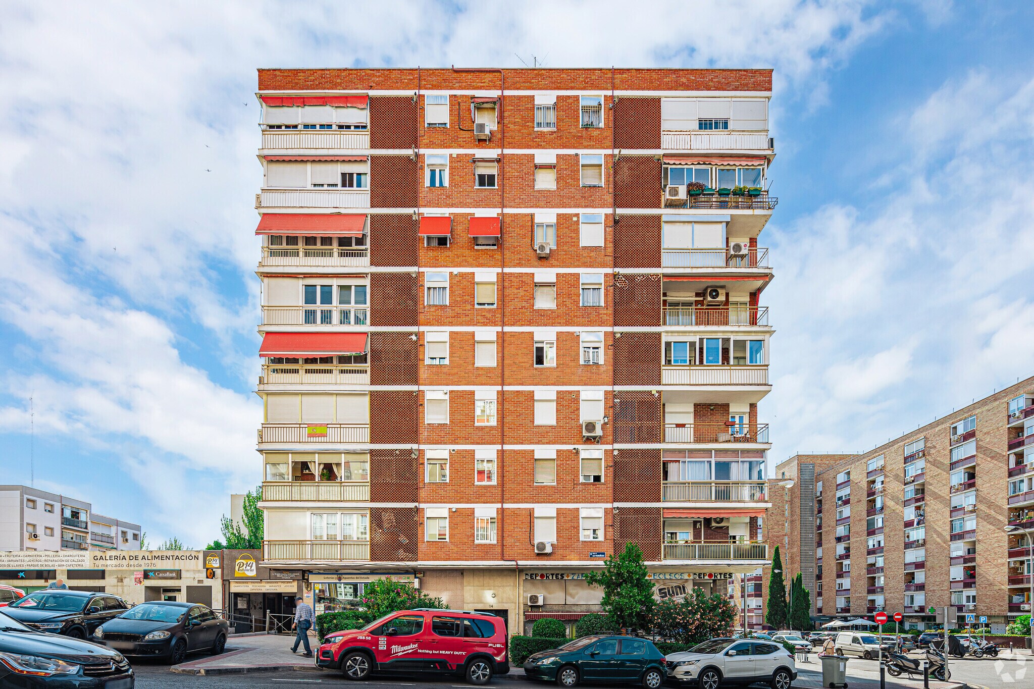Immeuble residentiel dans Madrid, Madrid à vendre Photo principale- Image 1 de 3