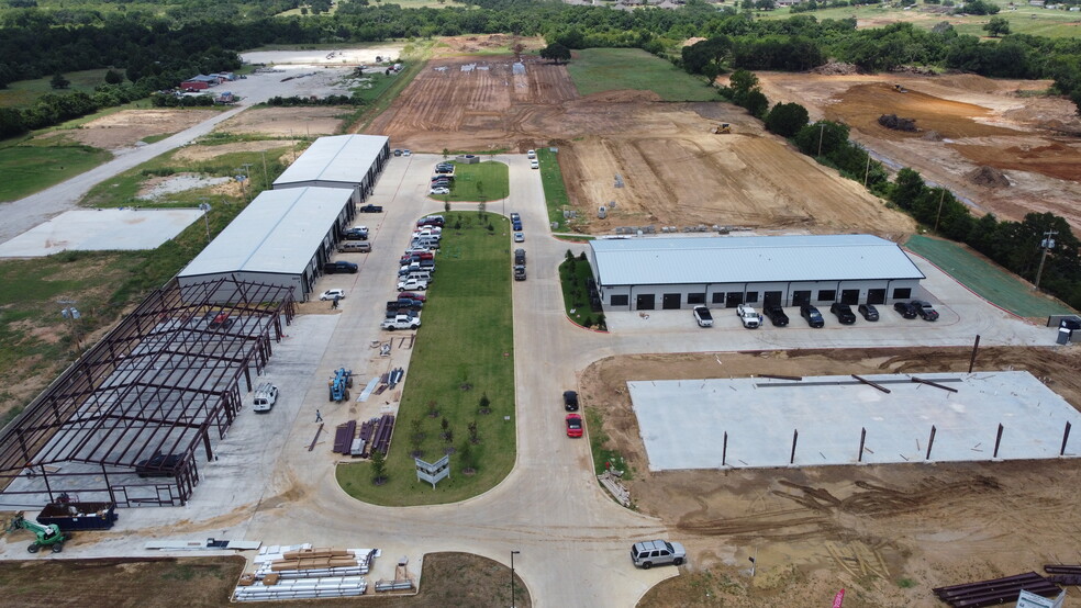 6815 Rendon Bloodworth Rd, Fort Worth, TX for lease - Building Photo - Image 3 of 19