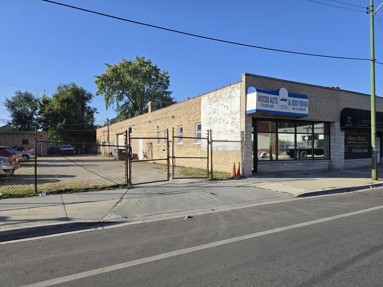 4841 W Division St, Chicago, IL à vendre - Photo principale - Image 1 de 10