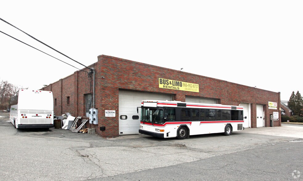 7061 Route 35, South Amboy, NJ à louer - Photo du bâtiment - Image 2 de 5