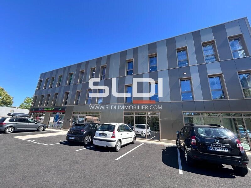 Office in Villefranche Sur Saone for lease Building Photo- Image 1 of 5
