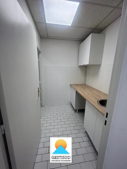 248 Avenue Des Paluds, Aubagne à louer - Photo intérieure - Image 2 de 8