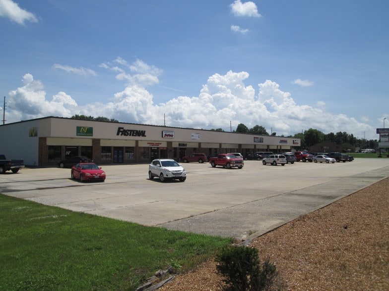 2533-2549 Vandalia St, Maryville, IL for lease - Building Photo - Image 2 of 5