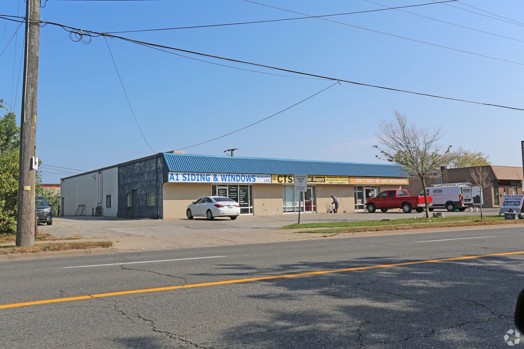 325 Barton St, Hamilton, ON for sale Primary Photo- Image 1 of 1