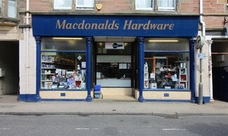 Plus de détails pour MacDonald's Hardware and Two Flats, Dingwall - Commerce de détail à vendre