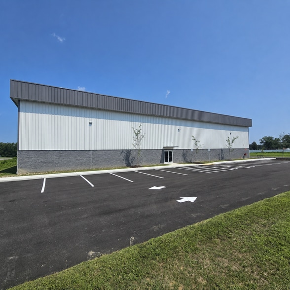 75 Engerman Ave, Denton, MD for sale - Building Photo - Image 2 of 6