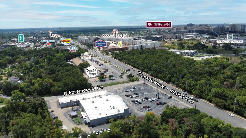 4301 S Texas Ave, Bryan, TX à louer - Photo du bâtiment - Image 3 de 7