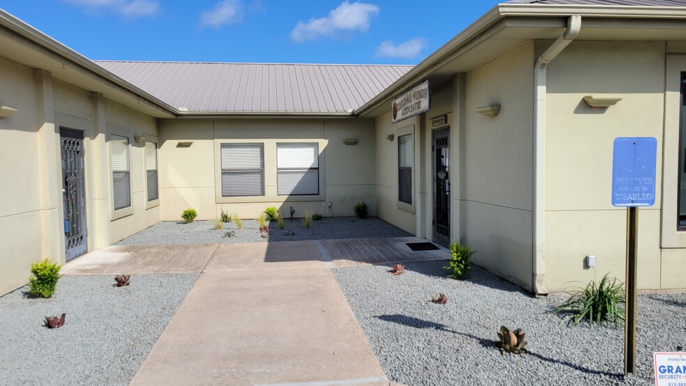 1700 Ranch Road 620 S, Lakeway, TX à louer - Photo du bâtiment - Image 3 de 26