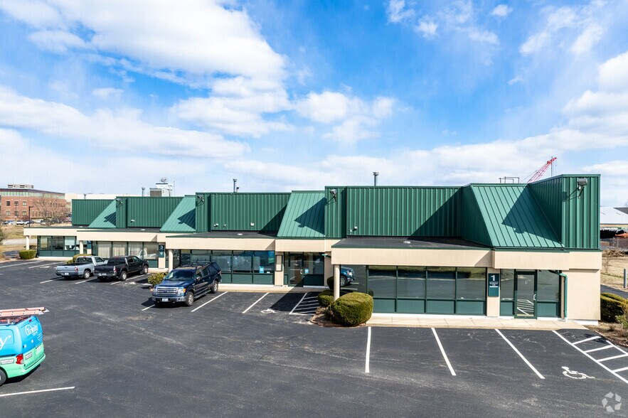 315 Commerce Park Rd, North Kingstown, RI à louer - Photo du bâtiment - Image 2 de 14