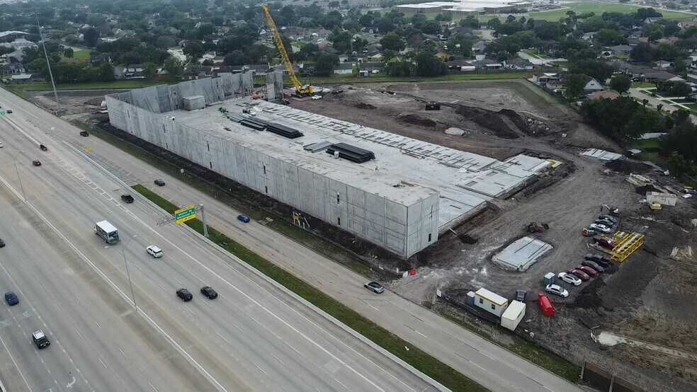 10923 S Sam Houston Pky E, Houston, TX à vendre - Photo du bâtiment - Image 2 de 7