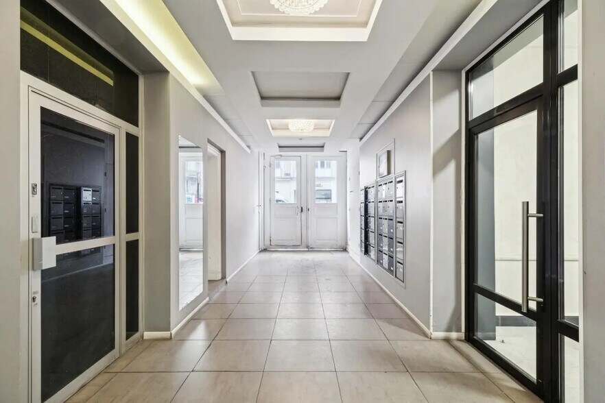 25 Rue Coquillière, Paris à louer - Photo du bâtiment - Image 2 de 17