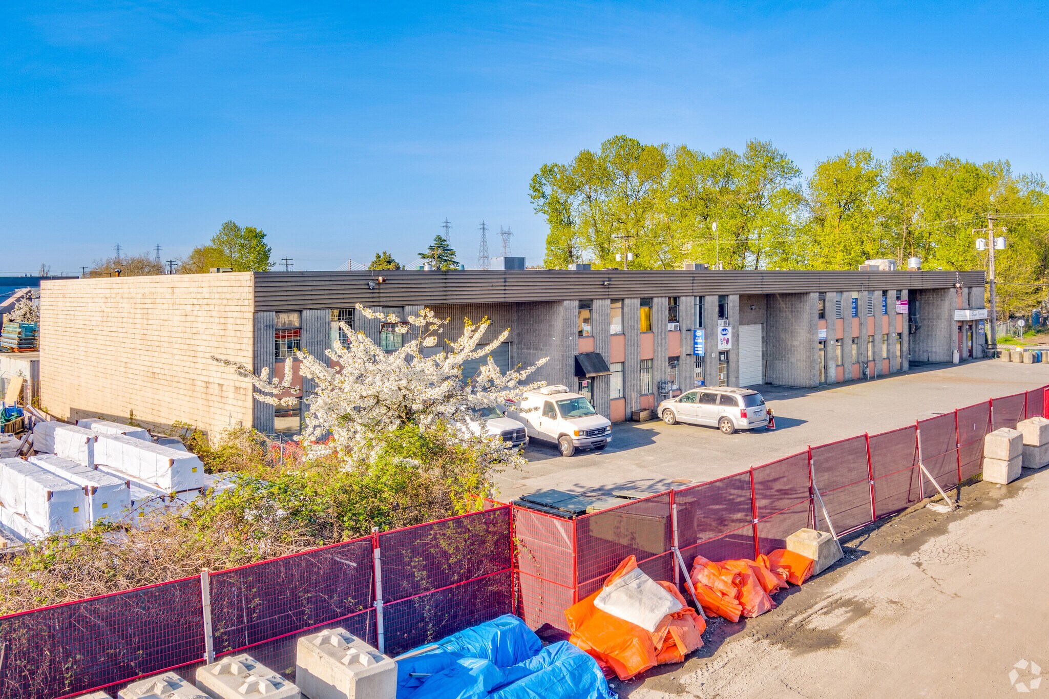 8260-8274 Manitoba St, Vancouver, BC à louer Photo du bâtiment- Image 1 de 6