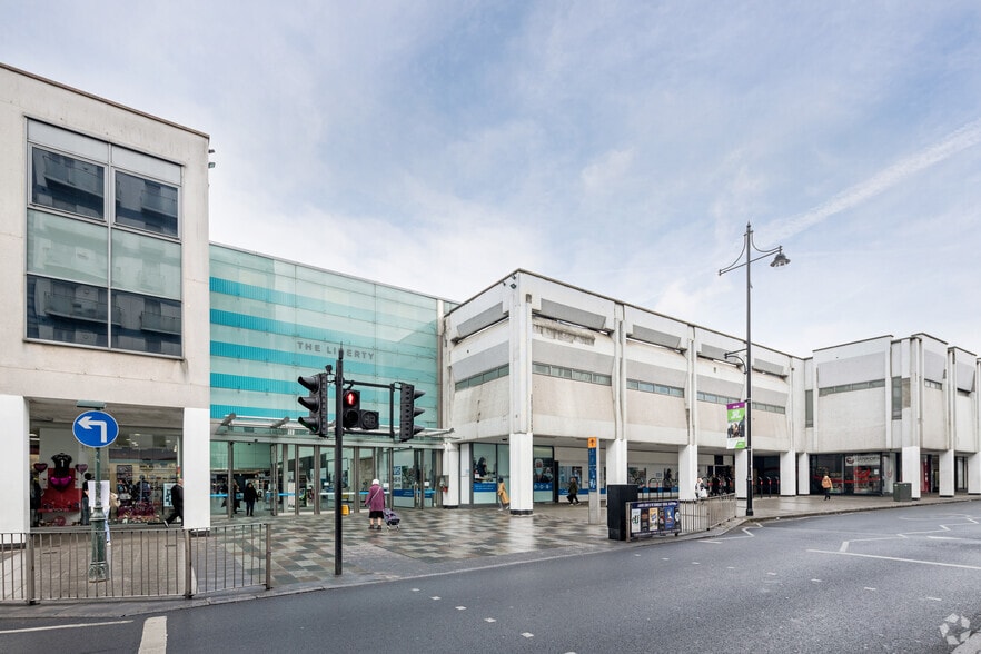 Liberty Shopping Centre, Romford for lease - Building Photo - Image 1 of 14