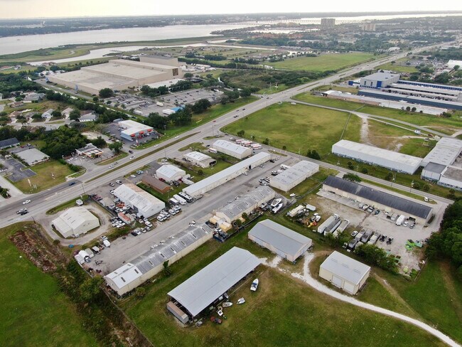 Plus de détails pour 1108 24th Ave E, Ellenton, FL - Industriel à louer