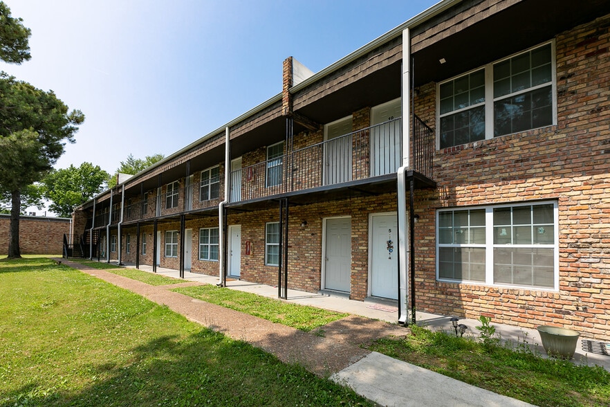 3236 Millington Rd, Memphis, TN à vendre - Photo du bâtiment - Image 2 de 45