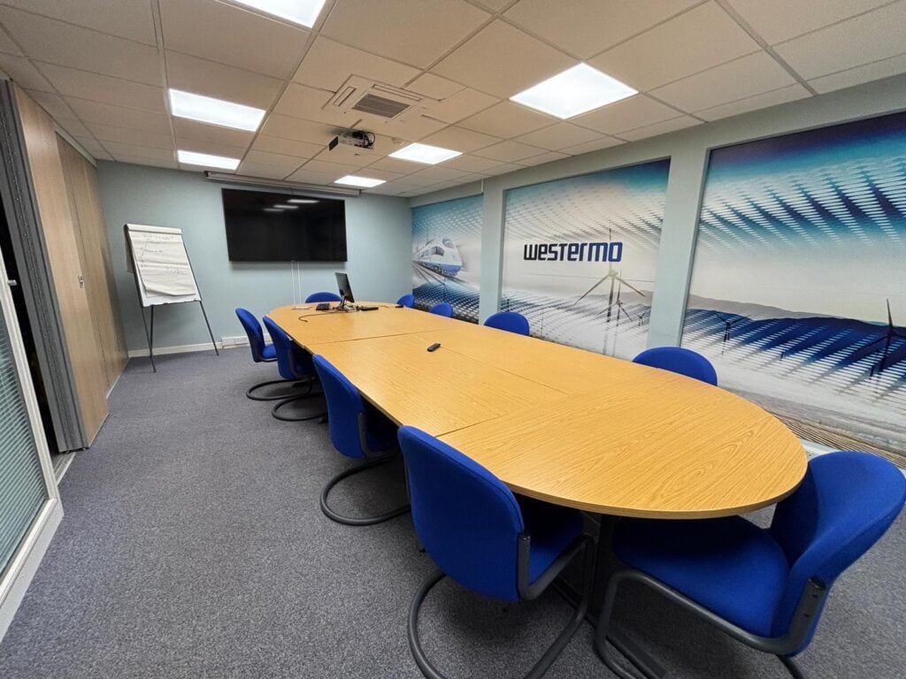 Duncan Rd, Park Gate, HAM SO31 7GA - Unit 15-16 -  - Interior Photo - Image 1 of 9