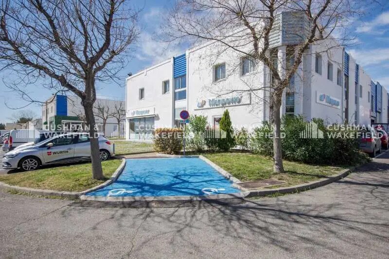 14 Boulevard De L'Europe, Vitrolles à louer - Photo du bâtiment - Image 3 de 8