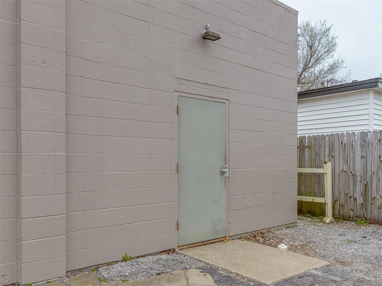 430 N Berry Rd, Norman, OK à louer - Photo du bâtiment - Image 3 de 25