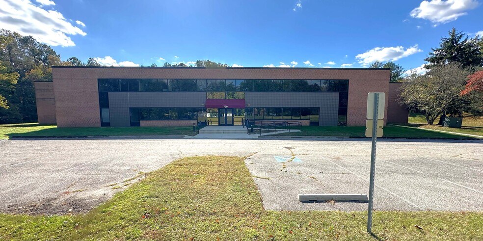 700 Prince Georges Blvd, Upper Marlboro, MD à louer - Photo du bâtiment - Image 1 de 7