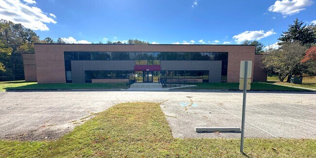 Plus de détails pour 700 Prince Georges Blvd, Upper Marlboro, MD - Bureau, Industriel à louer