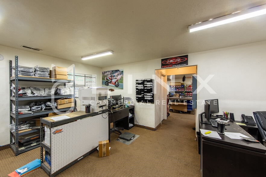 630 N 800 W, Cedar City, UT for lease - Interior Photo - Image 2 of 10