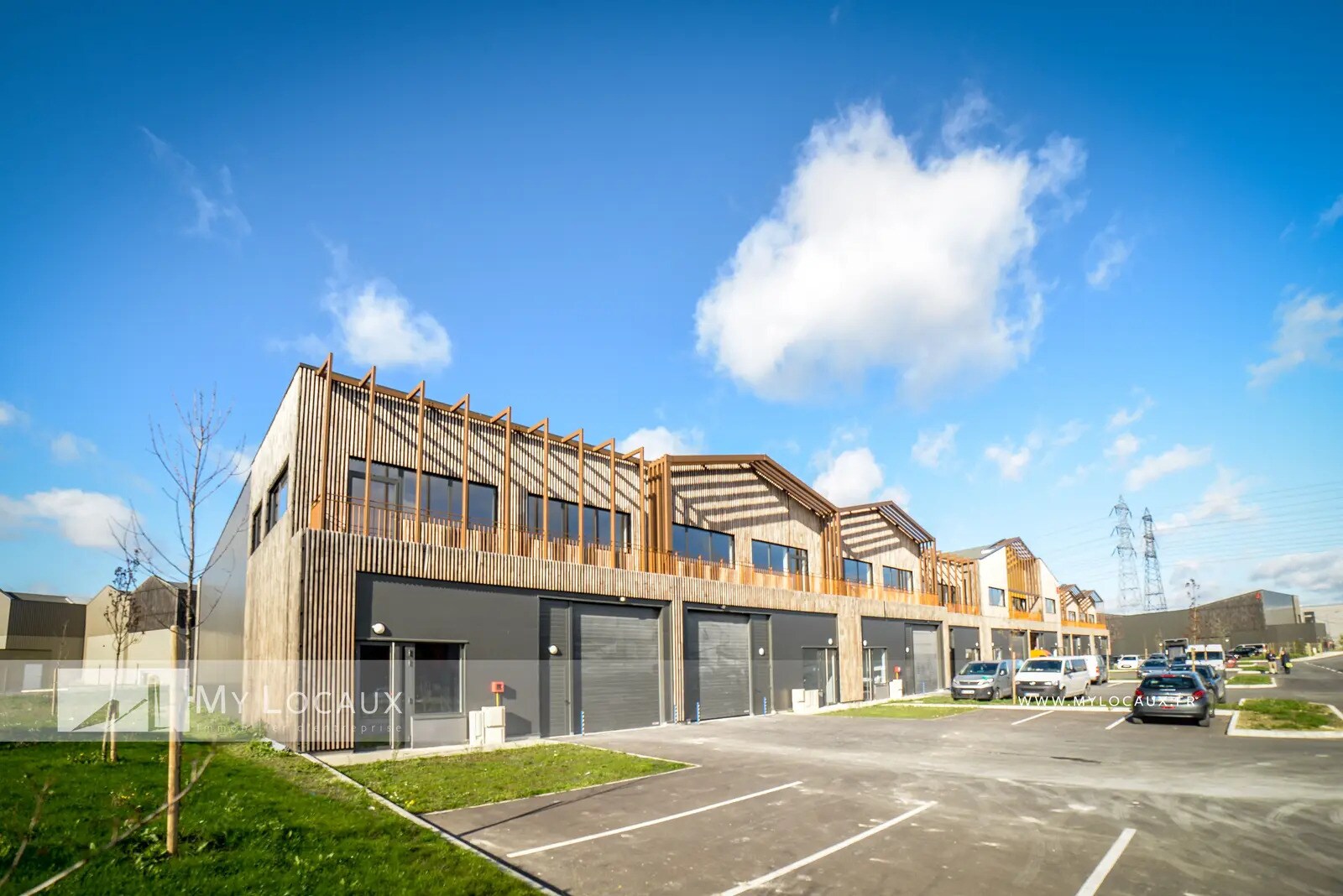 Flex dans Cormeilles-en-Parisis à louer Photo du bâtiment- Image 1 de 11