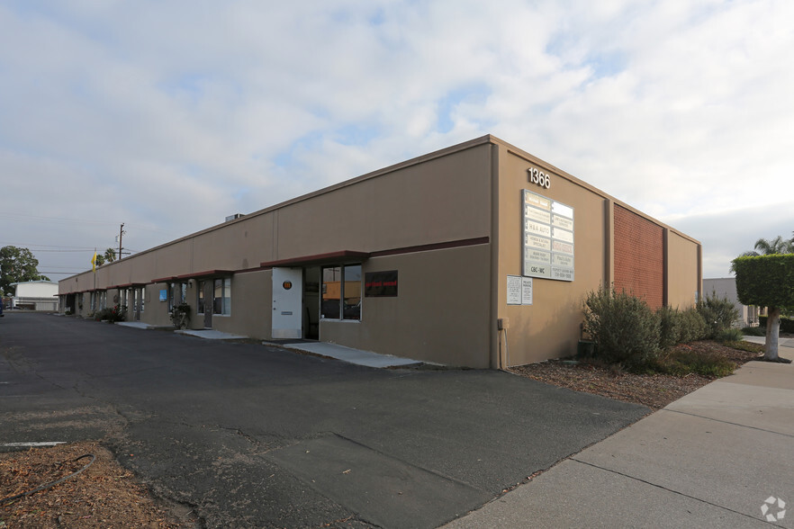 1366 Logan Ave, Costa Mesa, CA for lease - Primary Photo - Image 1 of 9