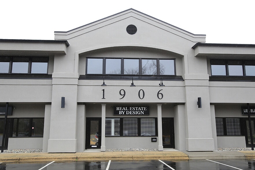 1906 E Highway 54, Durham, NC for lease - Building Photo - Image 1 of 26