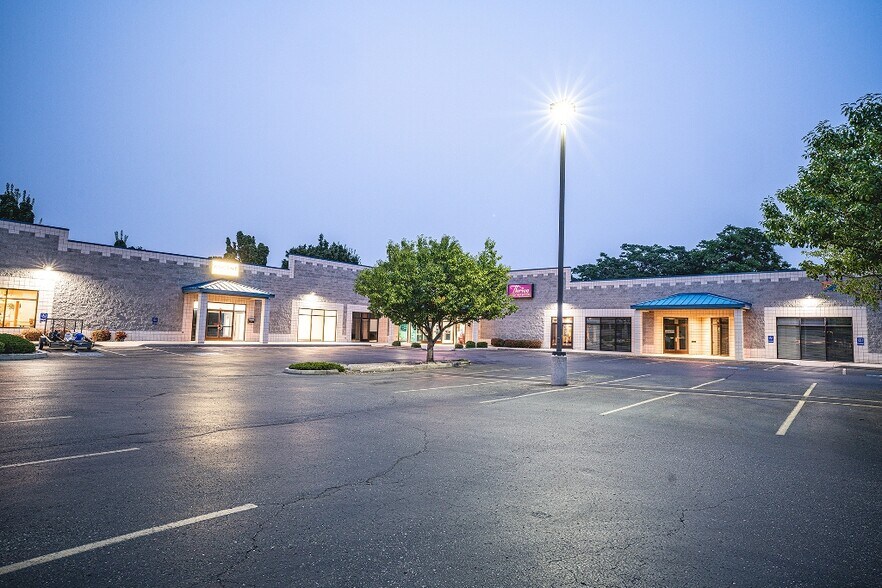 2380-2406 S Orchard St, Boise, ID à louer - Photo du bâtiment - Image 1 de 7