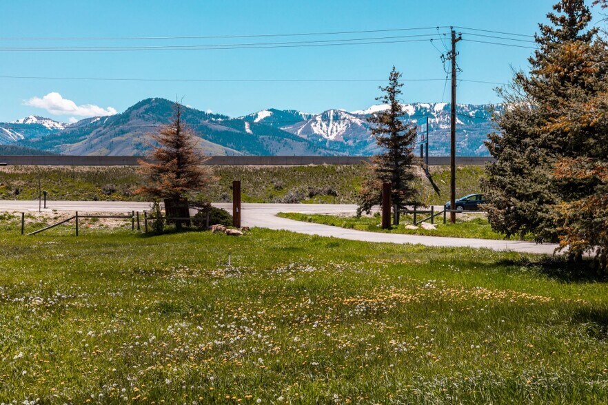 700 Bitner Rd, Park City, UT à vendre - Photo du bâtiment - Image 3 de 35