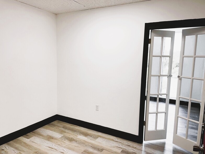 3118 Gulf To Bay Blvd, Clearwater, FL à louer - Photo du bâtiment - Image 2 de 27