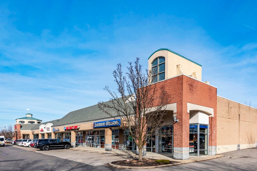 13470 Cedar Rd, University Heights, OH à louer - Photo du bâtiment - Image 1 de 15