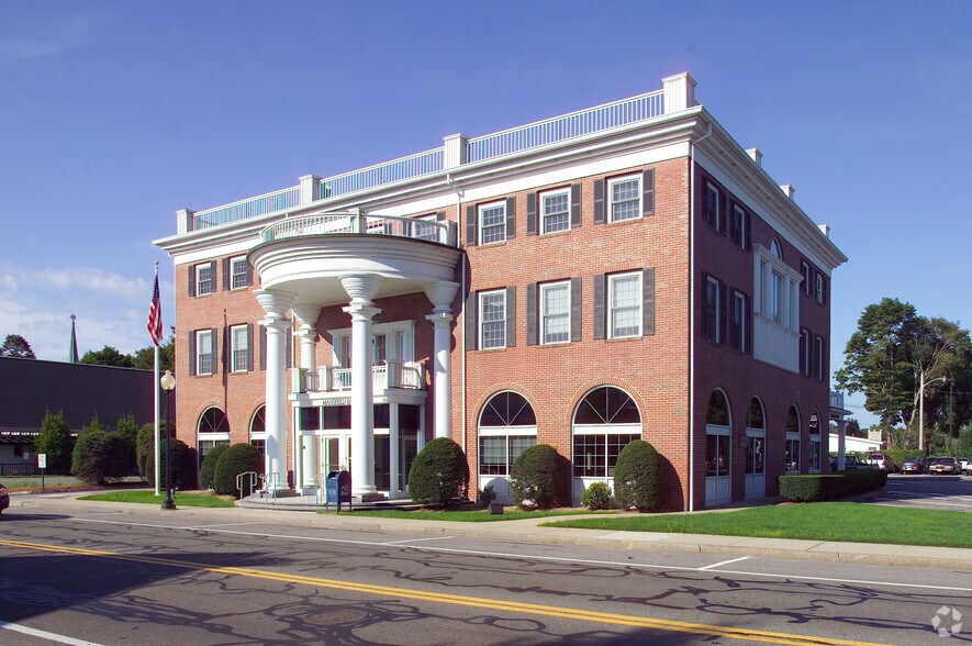 80 N Main St, Mansfield, MA à louer - Photo du bâtiment - Image 2 de 2