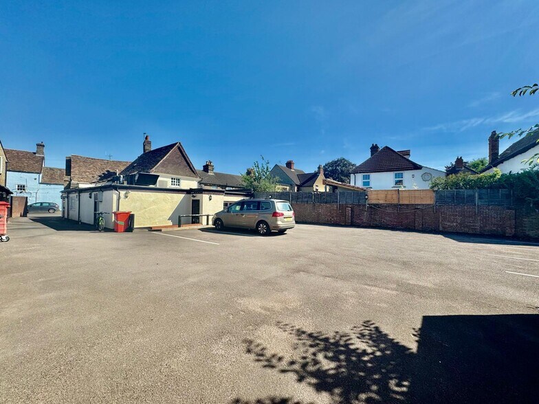 Huntingdon St, St Neots à vendre - Photo du bâtiment - Image 2 de 13