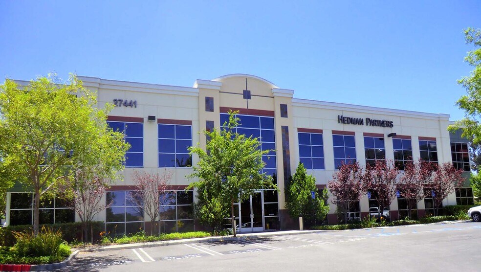 27441 Tourney Rd, Valencia, CA for lease - Building Photo - Image 1 of 5