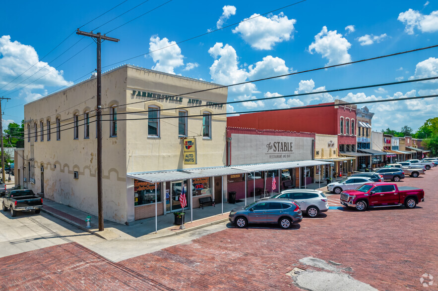 132 McKinney St, Farmersville, TX à vendre - Photo du bâtiment - Image 1 de 40