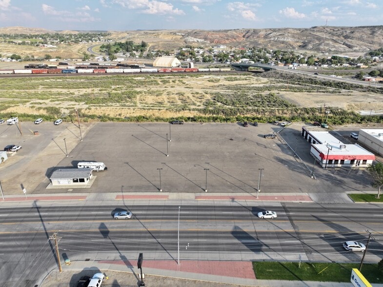 1251 Dewar Dr, Rock Springs, WY for sale - Primary Photo - Image 1 of 9