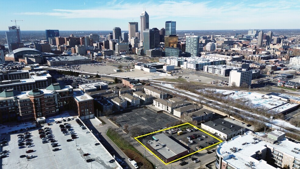 140 S College Ave, Indianapolis, IN à vendre - Photo du bâtiment - Image 3 de 11