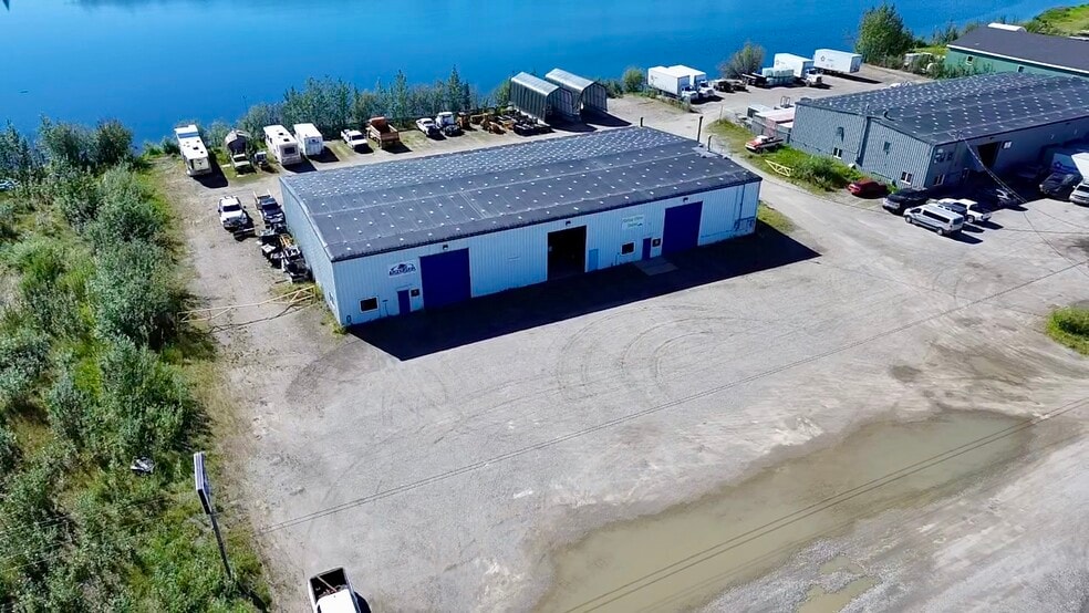 1285 Queens Way, Fairbanks, AK for sale - Building Photo - Image 1 of 45